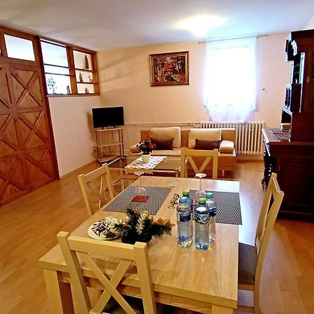 Apartments Stubsi With Colonnade View カルロヴィ・ヴァリ エクステリア 写真