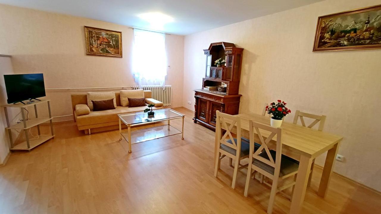 Apartments Stubsi With Colonnade View カルロヴィ・ヴァリ エクステリア 写真