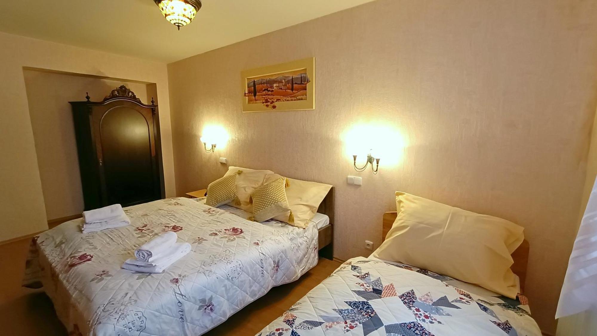 Apartments Stubsi With Colonnade View カルロヴィ・ヴァリ 部屋 写真